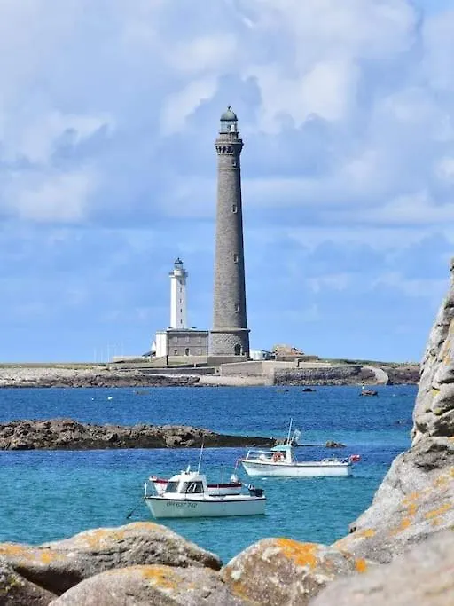 Jolie Maison De Vacances A 5 Mn A Pied Des Plages Landéda