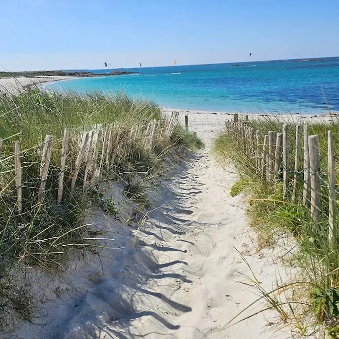 Jolie Maison De Vacances A 5 Mn A Pied Des Plages Landéda 0*,  Francia